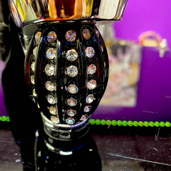 Shoe - Picture 3 of 3